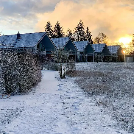 Familienunterkunft Wiesengefluester S3 - Kinderfreundlich, Nur 3 Minuten Zum