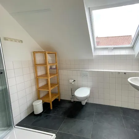 Familienunterkunft Wiesengefluester S3 - Kinderfreundlich, Nur 3 Minuten Zum Holiday home *