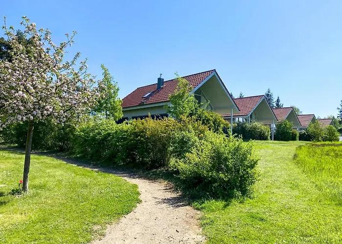 בית נופש Familienunterkunft Wiesengefluester S3 - Kinderfreundlich, Nur 3 Minuten Zum *